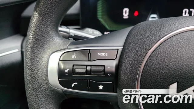 Kia K5 Новый K5 3 поколение 2.0 LPi(Для проката) — Фото автомобиля 29