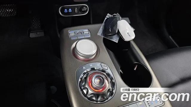 Genesis GV60 — Фото автомобиля 12