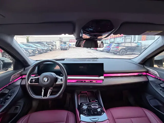 BMW 5 Series — Фото автомобиля 6