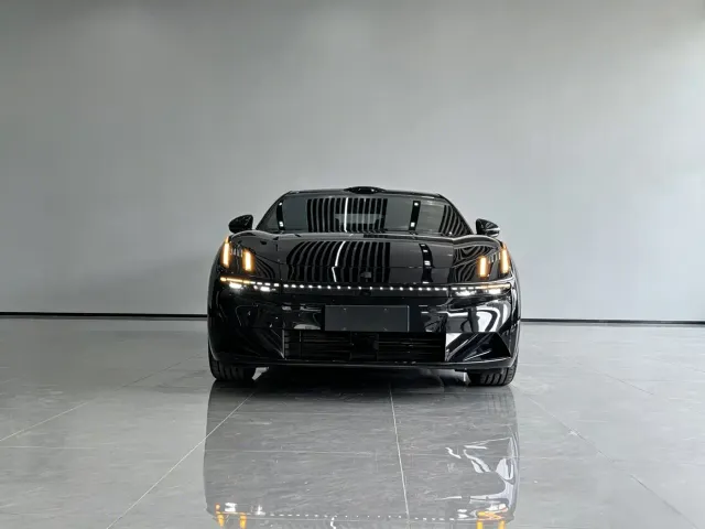 Lynk & Co 10 EM-P — Фото автомобиля 2