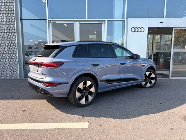 Audi Q6L e-tron — Фото автомобиля 4