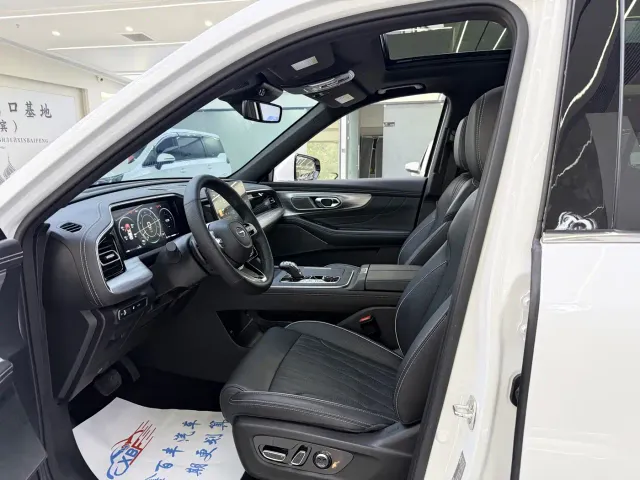 GAC Trumpchi GS8 — Фото автомобиля 4