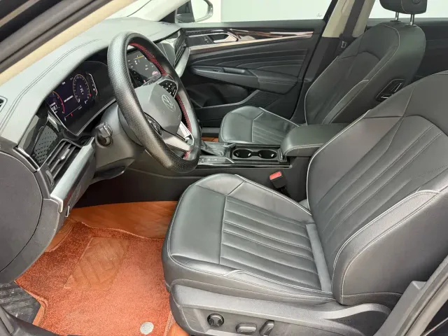 Volkswagen Passat — Фото автомобиля 8