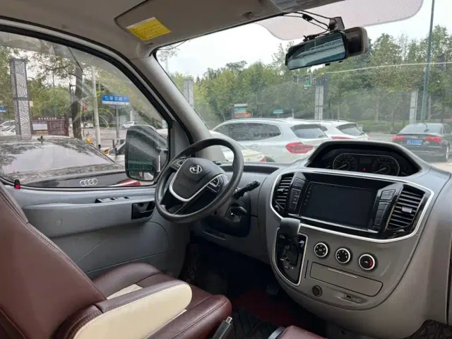 Maxus Xintu V80 — Фото автомобиля 5