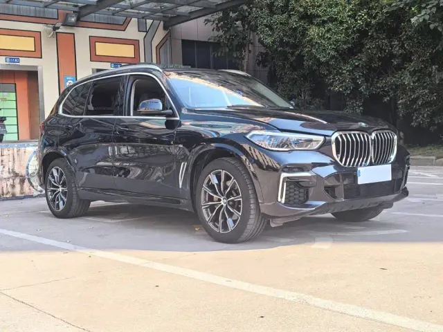 BMW X5 — Фото автомобиля 3