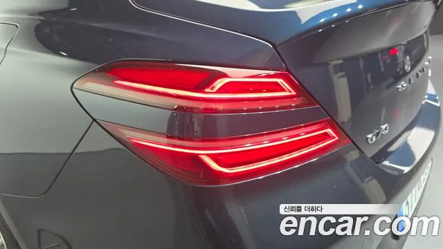 Genesis G70 Новый G70 Бензин 2.5T 4WD — Фото автомобиля 22