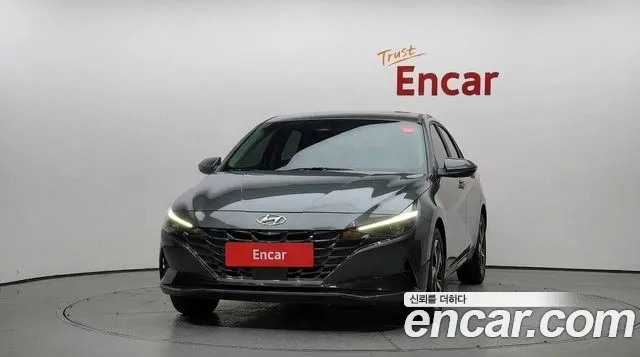 Hyundai Avante CN7 — Фото автомобиля 3