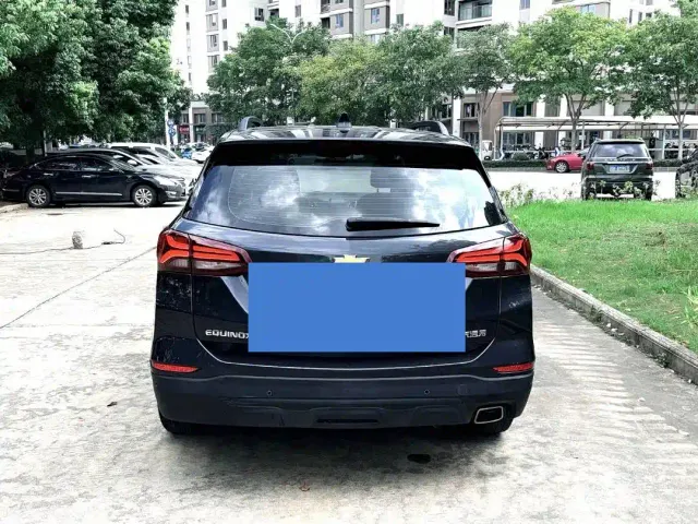 Chevrolet Equinox — Фото автомобиля 6