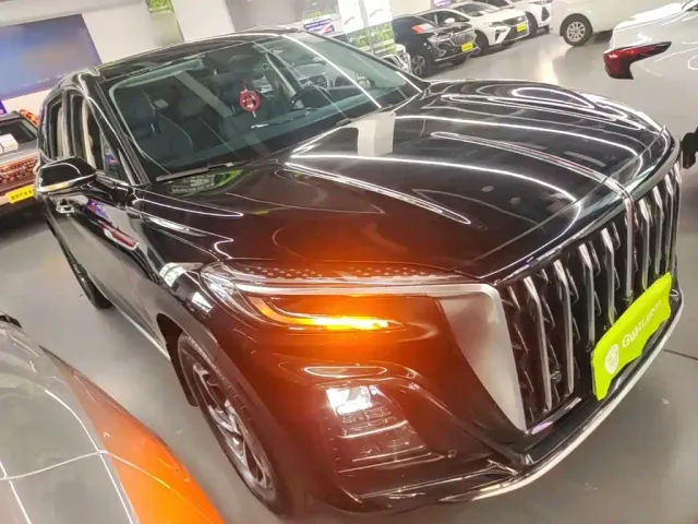 Hongqi HS3 — Фото автомобиля 3