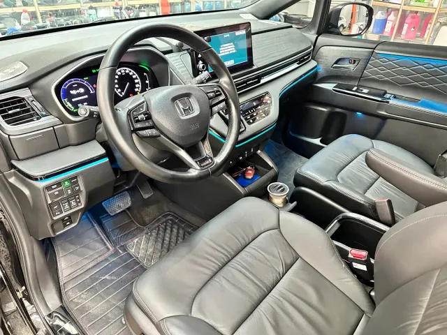 Honda Elysion — Фото автомобиля 5
