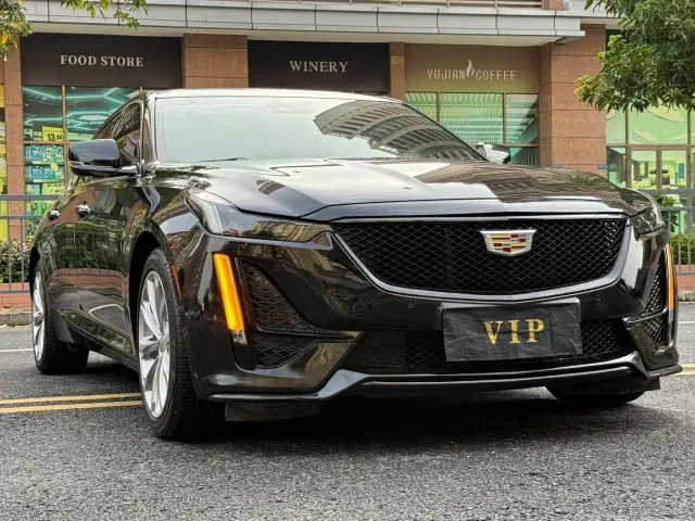 Cadillac CT5 — Фото автомобиля 3