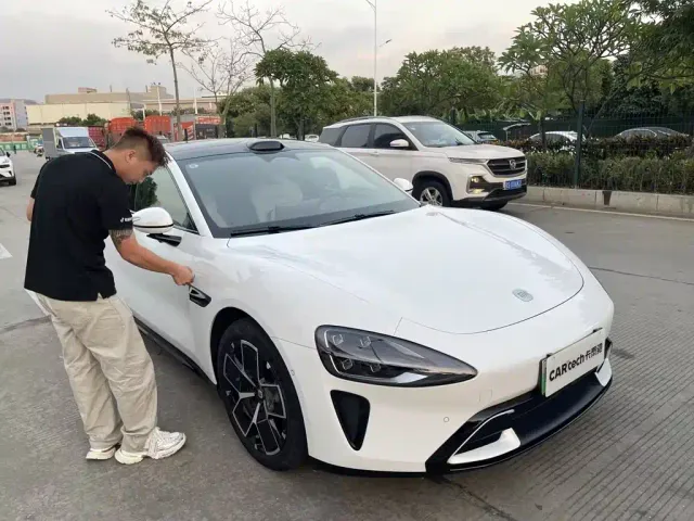 Xiaomi SU7 — Фото автомобиля 2