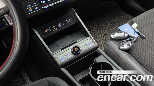 Hyundai Kona Kona (SX2) Бензин 1.6 Turbo 4WD — Фото автомобиля 18