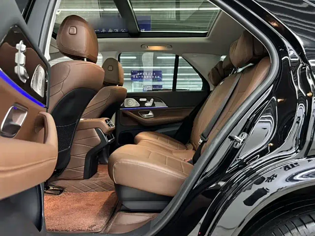 Mercedes-Benz GLE-Class — Фото автомобиля 4