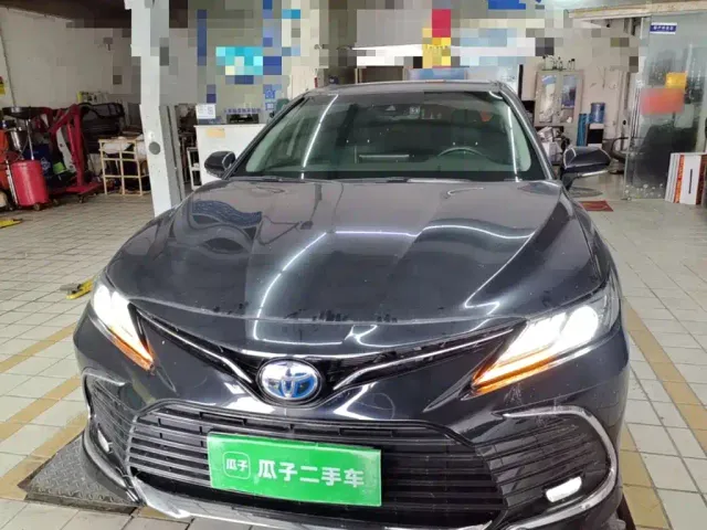 Toyota Camry — Фото автомобиля 2
