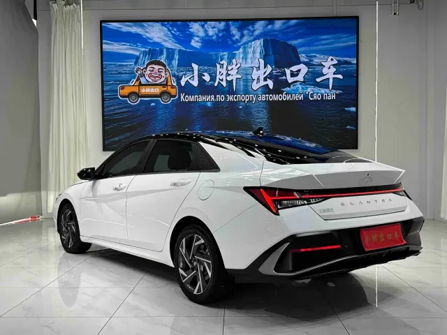 Hyundai Elantra — Фото автомобиля 6