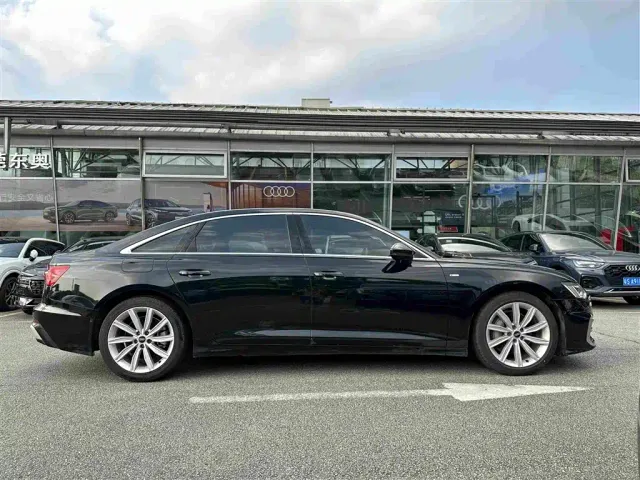 Audi A6L — Фото автомобиля 3