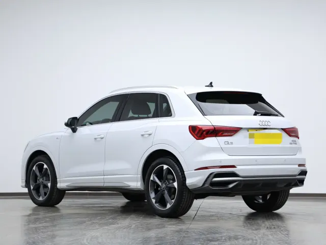 Audi Q3 — Фото автомобиля 4