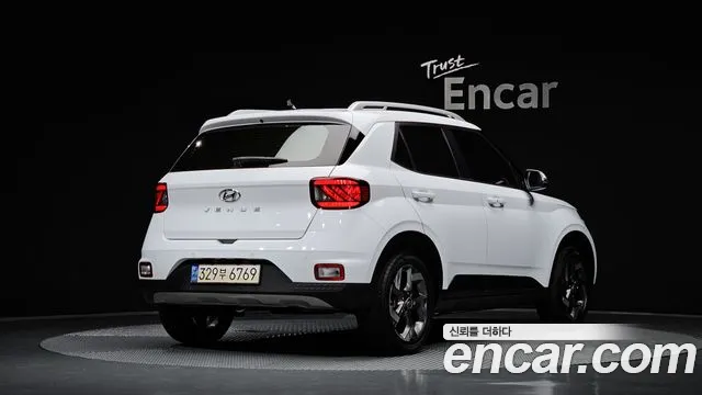 Hyundai Venue Venue 1.6 Modern Plus — Фото автомобиля 2