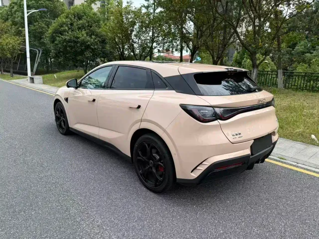 BYD Seal 06 GT — Фото автомобиля 6