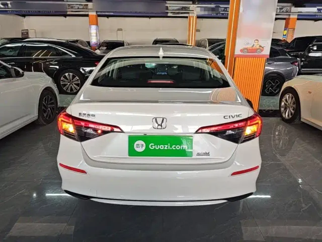 Honda Civic — Фото автомобиля 5