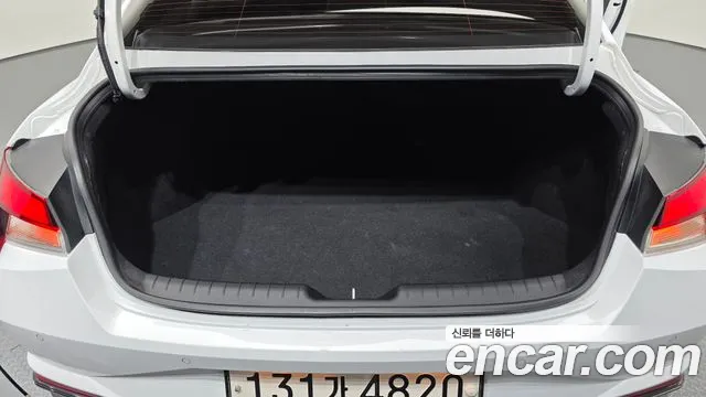 Hyundai Avante — Фото автомобиля 22