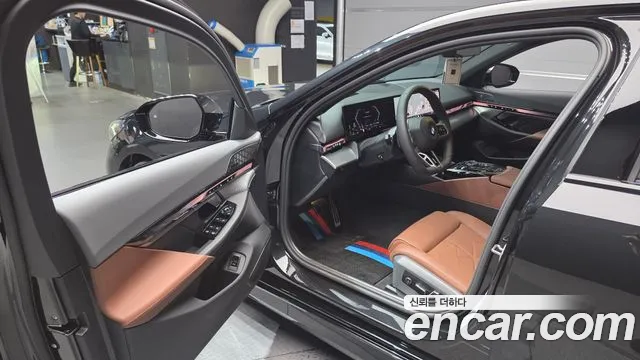 BMW 5-Series 5 серия (G60) 530i xDrive M Sport Pro Special Edition — Фото автомобиля 9