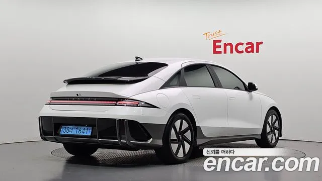 Hyundai Ioniq 6 — Фото автомобиля 2