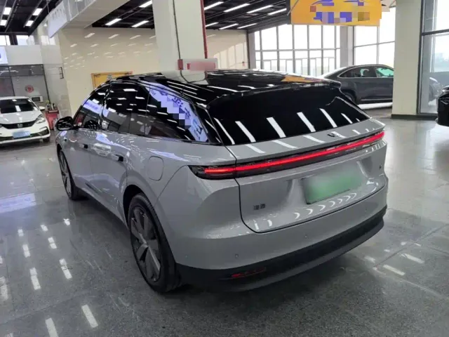 Li Auto i6 — Фото автомобиля 4