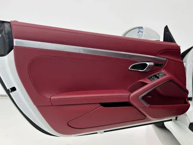 Porsche 718 — Фото автомобиля 11