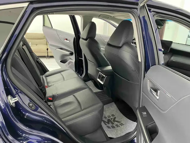 Toyota Harrier — Фото автомобиля 12