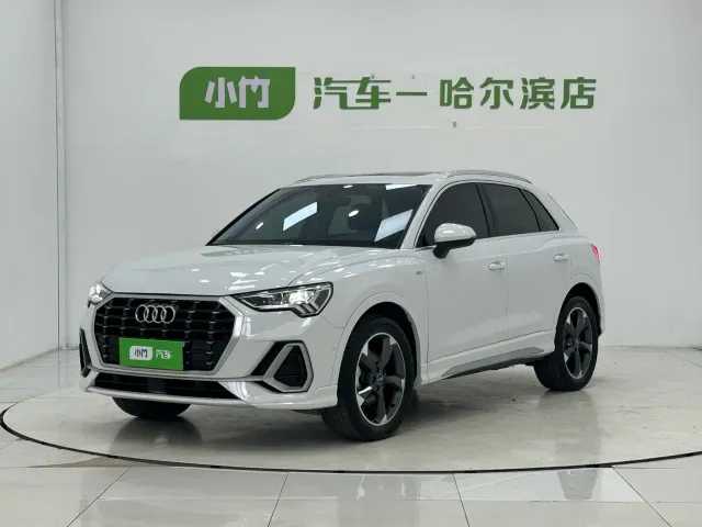 Фотография автомобиля — Audi Q3