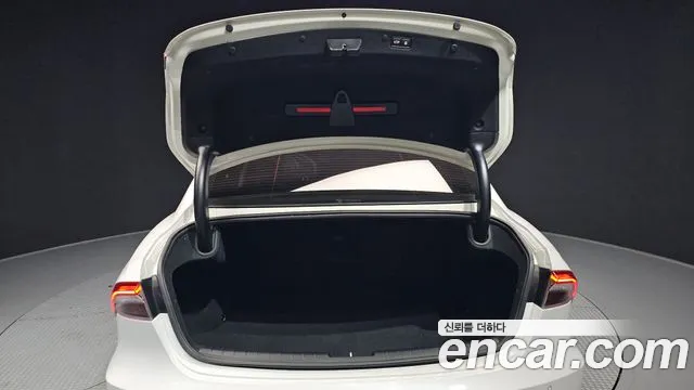 Hyundai Grandeur Новый Grandeur IG — Фото автомобиля 20