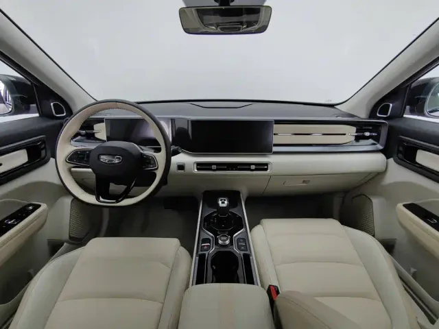 Geely Geely ICON 2023 Model 1.5TD Chocolate Deluxe Edition — Фото автомобиля 5