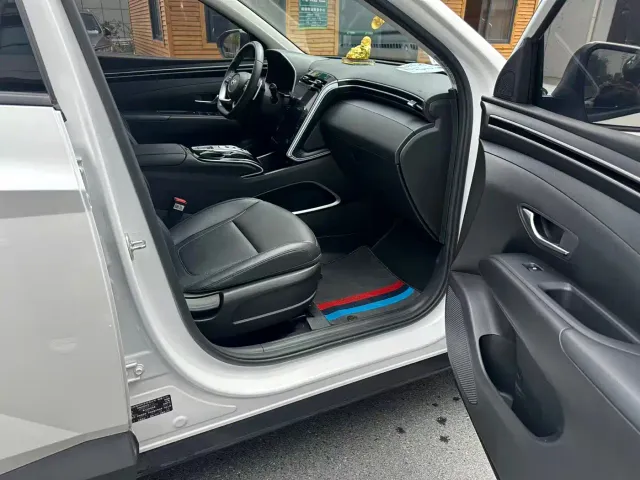 Hyundai Tucson — Фото автомобиля 7