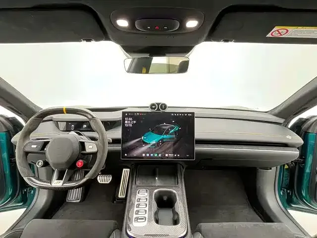 Xiaomi SU7 Ultra — Фото автомобиля 9