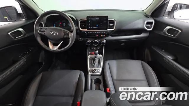 Hyundai Venue — Фото автомобиля 7
