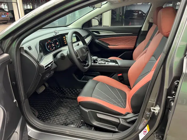 Changan Eado — Фото автомобиля 4