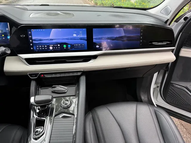 Geely Xingyue L — Фото автомобиля 8