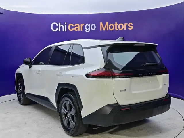 Toyota RAV4 — Фото автомобиля 5