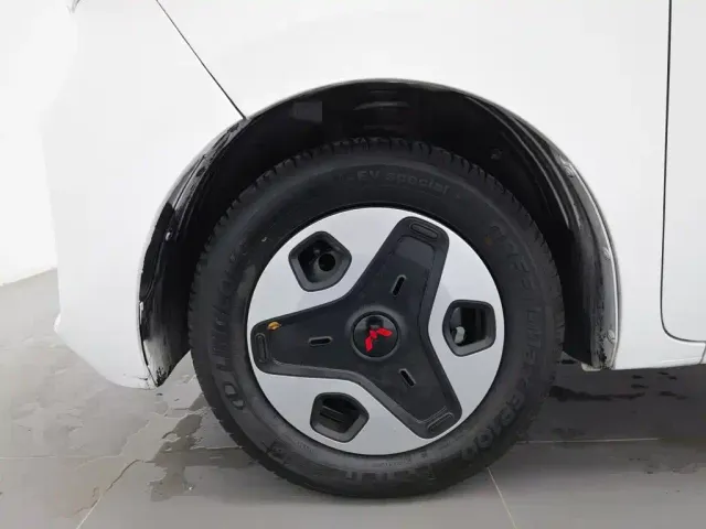 Wuling Zhiguang NEV — Фото автомобиля 17