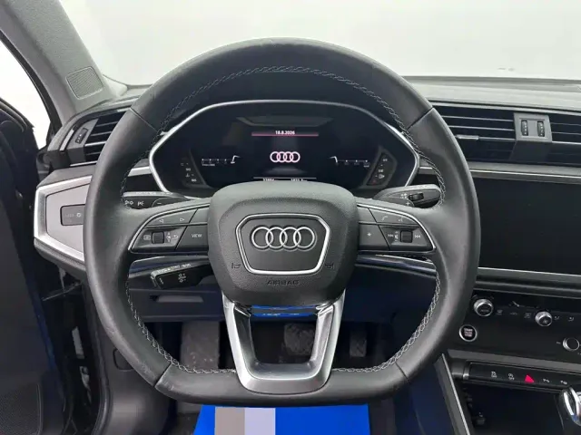 Audi Q3 — Фото автомобиля 14