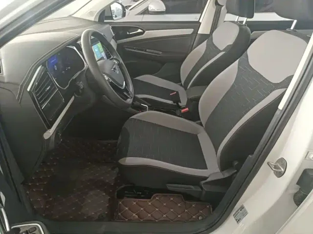 Jetta VS7 — Фото автомобиля 14