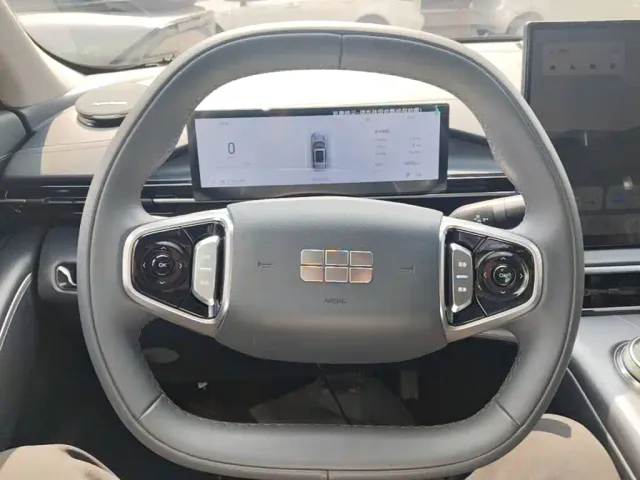 Geely Galaxy E5 — Фото автомобиля 10