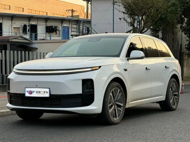 Фотография автомобиля — Li Auto L6
