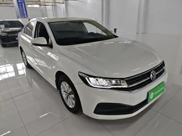 Volkswagen Bora — Фото автомобиля 3