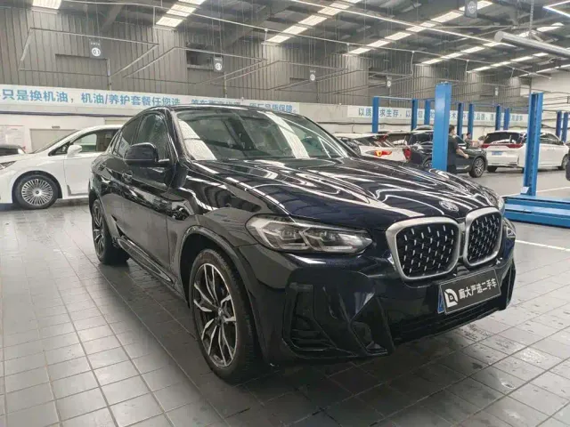 BMW BMW X4 2022 xDrive 30i M Sport Package — Фото автомобиля 7
