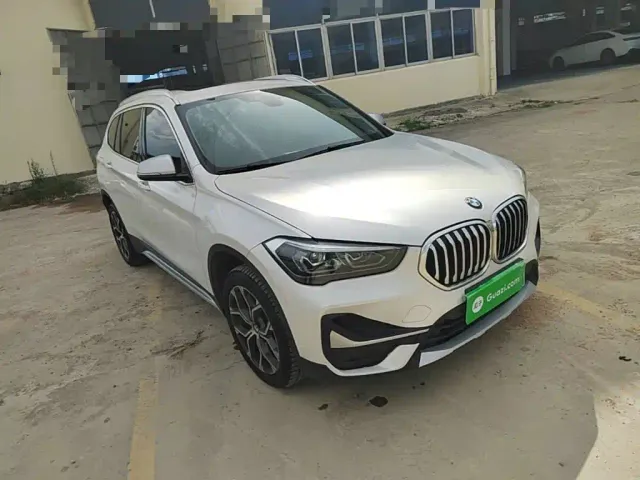 BMW X1 — Фото автомобиля 3