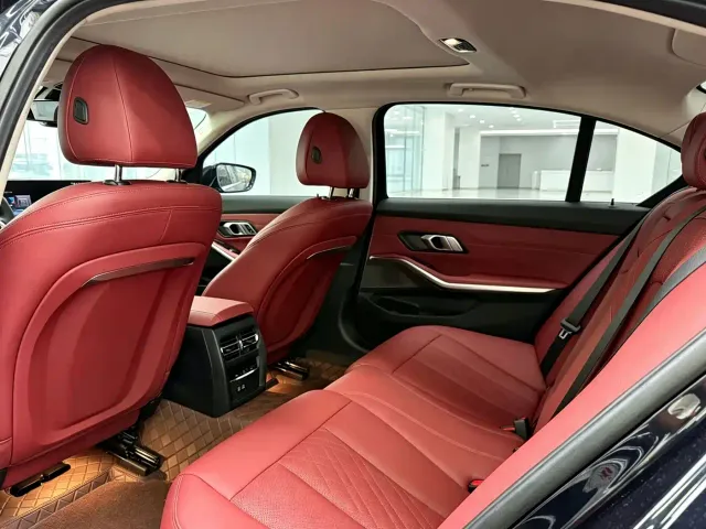 BMW 3 Series — Фото автомобиля 5