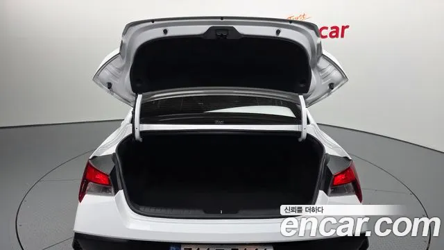 Hyundai Avante CN7 — Фото автомобиля 26